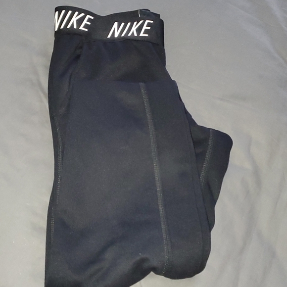 Nike Sweat Capris - Picture 2 of 4